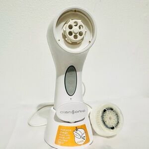 Clarisonic White Cleansing Device with Brush Head